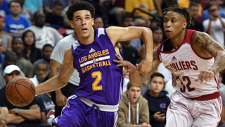 Lonzo Ball Has Another Great Game Without Wearing His Sneakers